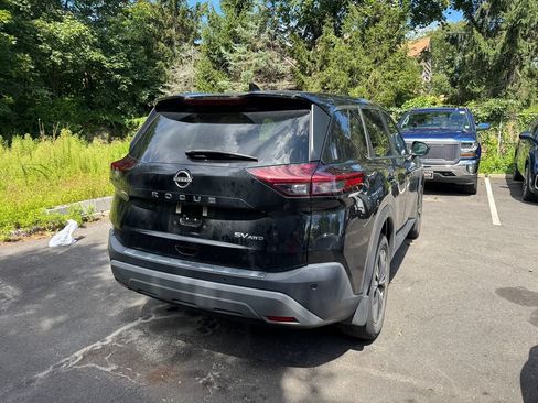 Used 2022 Nissan Rogue SV AWD/4WD image 3