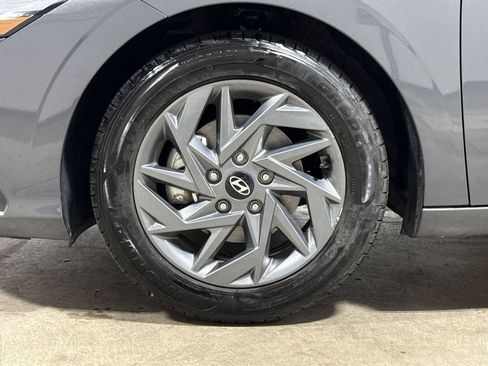 Used 2024 Hyundai Elantra SEL FWD image 27