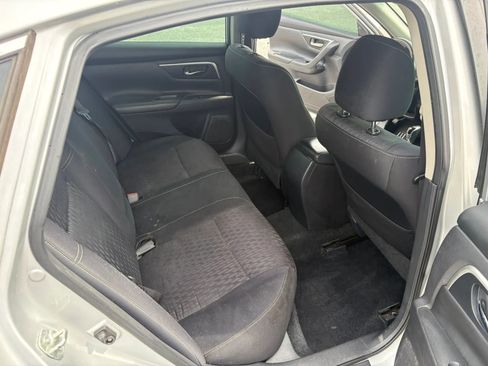 Used 2018 Nissan Altima 2.5 SV FWD image 9
