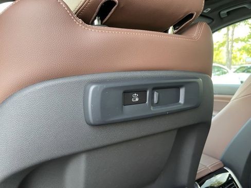 Certified 2022 BMW X5 xDrive40i image 9