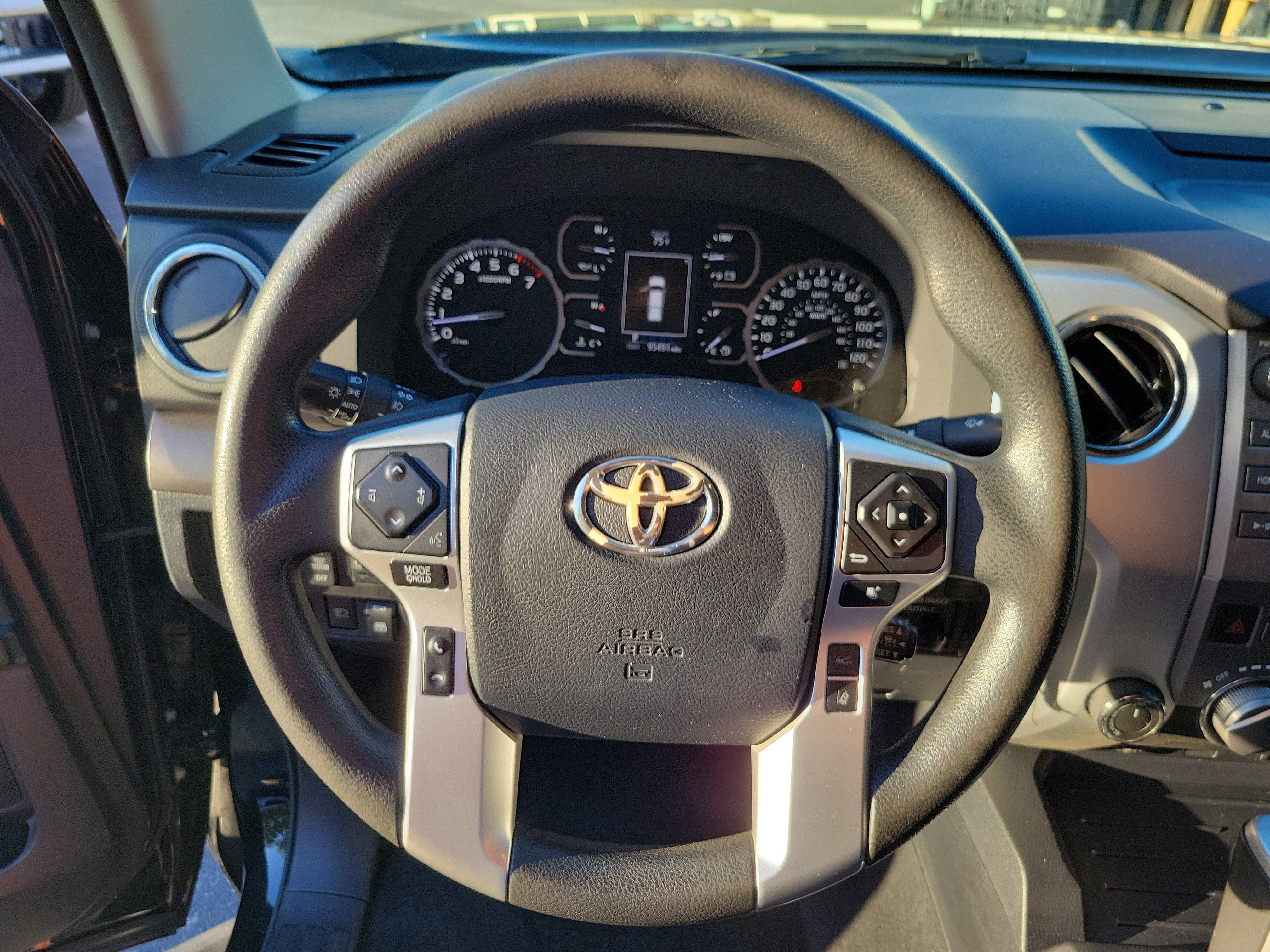 Used 2018 Toyota Tundra SR5 w/ SR5 Upgrade Package AWD/4WD image 27