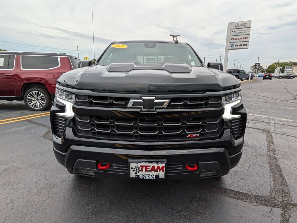 Used 2022 Chevrolet Silverado 1500 LT Trail Boss w/ LT Trail Boss Premium Package AWD/4WD image 2