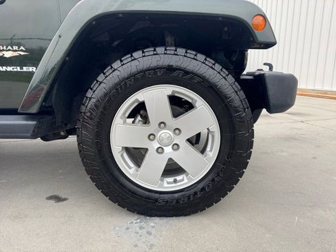 Used 2010 Jeep Wrangler Sahara w/ Trailer Tow Group image 28