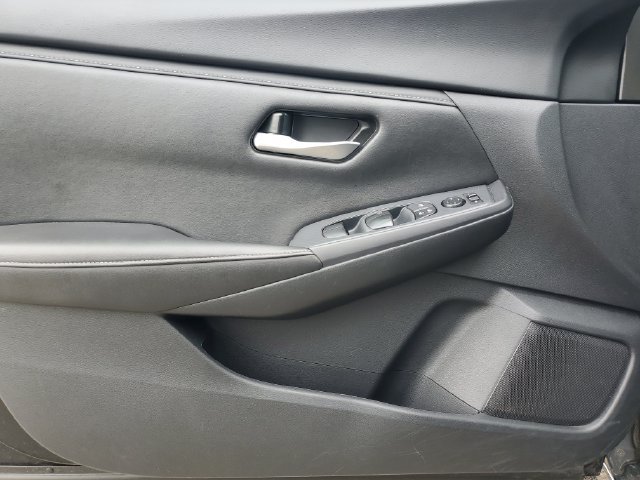 Used 2024 Nissan Sentra SV FWD image 21