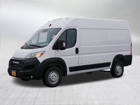 New 2026 RAM ProMaster 2500 w/ Convenience Group image 3