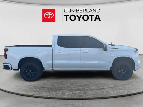 Used 2023 Chevrolet Silverado 1500 RST w/ Z71 Off-Road Package AWD/4WD image 6