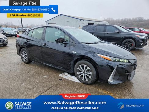 Used 2021 Toyota Prius Prime LE w/ Carpet Mat Package (TMS) FWD image 5