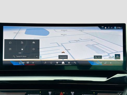 Certified 2025 BMW 530i image 34