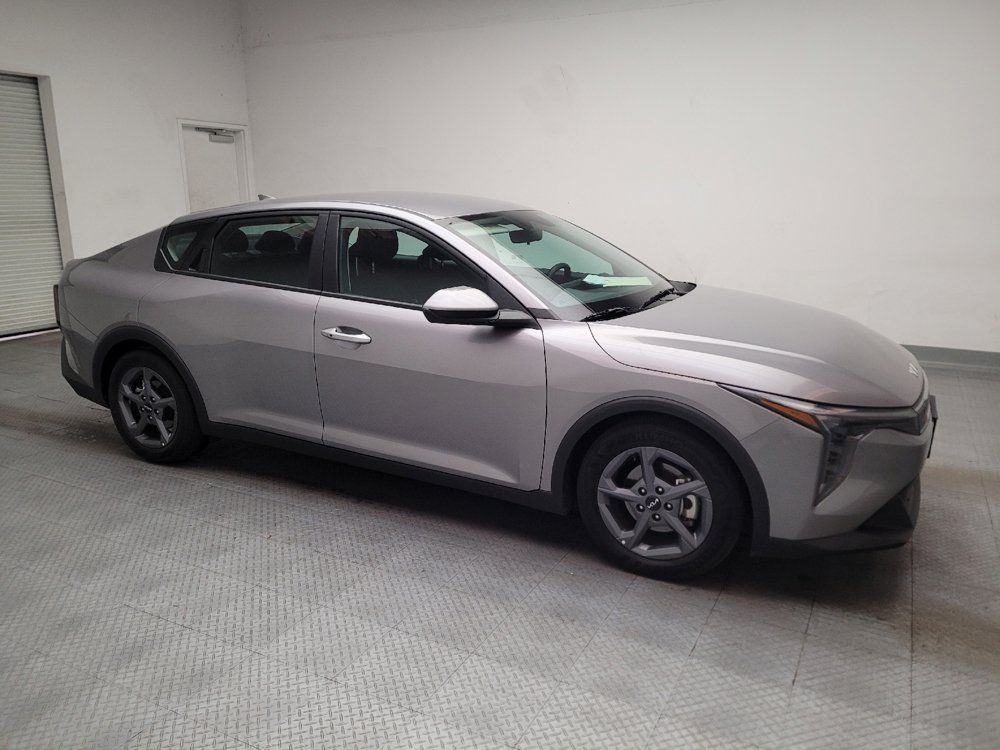 Used 2025 Kia K4 FWD image 11