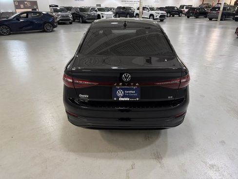Certified 2026 Volkswagen Jetta SE FWD image 8