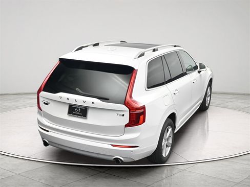 Used 2019 Volvo XC90 T5 Momentum image 16