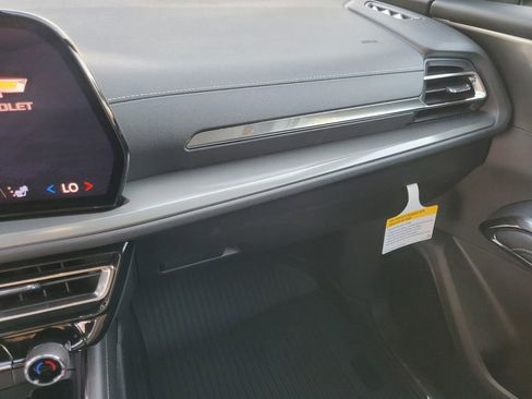 New 2026 Chevrolet Traverse LT w/ LPO, Floor Liner Package image 32