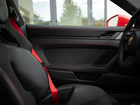 Used 2026 Porsche 911 GT3 RWD image 33