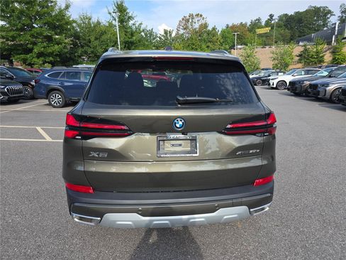 New 2026 BMW X5 xDrive50e w/ Climate Comfort Package AWD/4WD image 4
