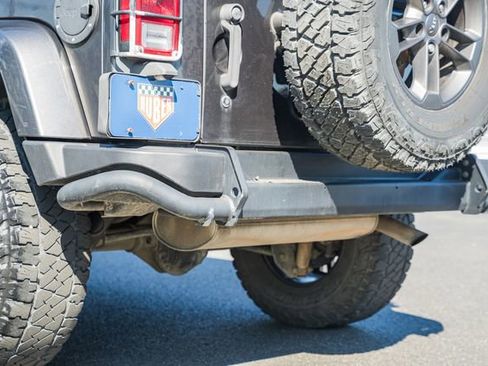 Used 2018 Jeep Wrangler Unlimited Sport image 8