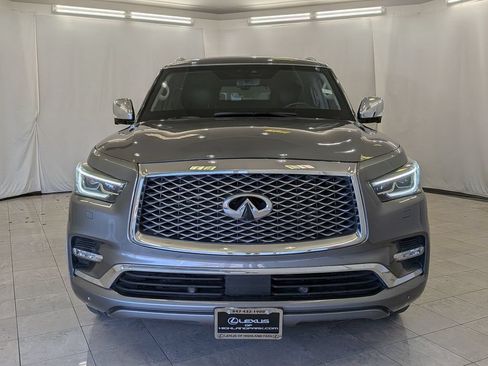 Used 2018 INFINITI QX80 4WD w/ Deluxe Technology Package image 3