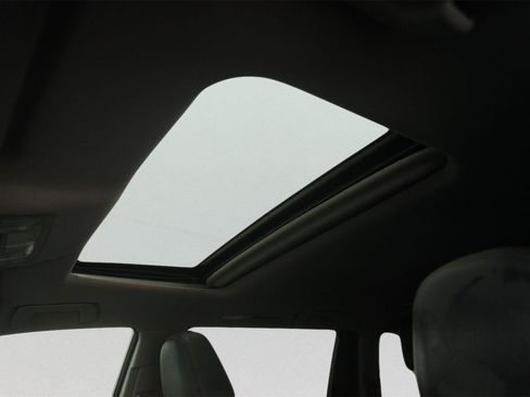 Used 2015 Toyota Highlander XLE FWD image 11