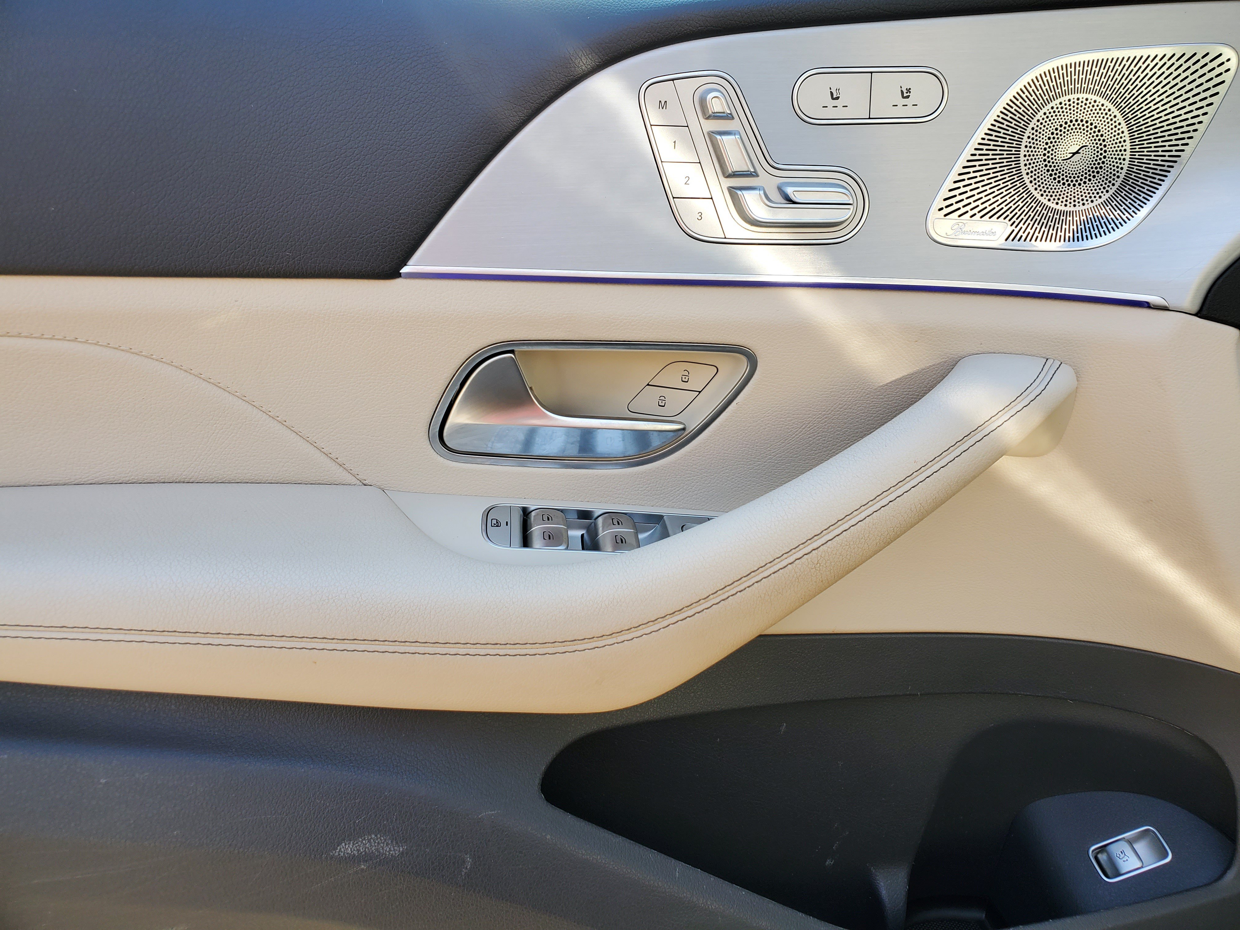 Used 2020 Mercedes-Benz GLE 350 4MATIC image 25
