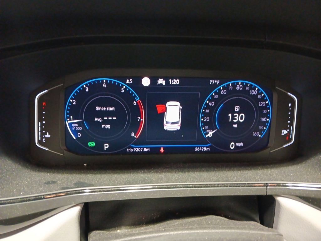 Used 2022 Volkswagen Taos SEL FWD image 3