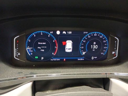 Used 2022 Volkswagen Taos SEL FWD image 3