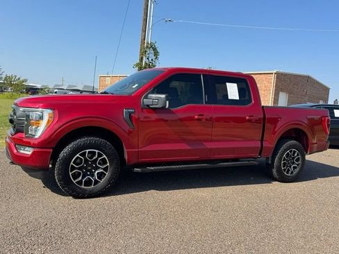 Used 2021 Ford F150 XLT w/ Equipment Group 302A High AWD/4WD image 3