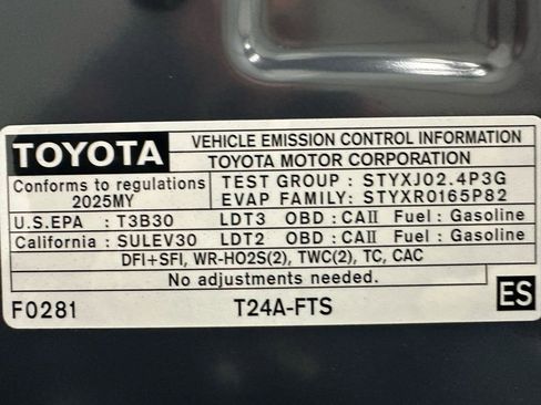 Used 2025 Toyota Grand Highlander AWD image 69