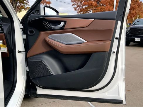 Certified 2025 Acura MDX SH-AWD w/ Technology Package image 21