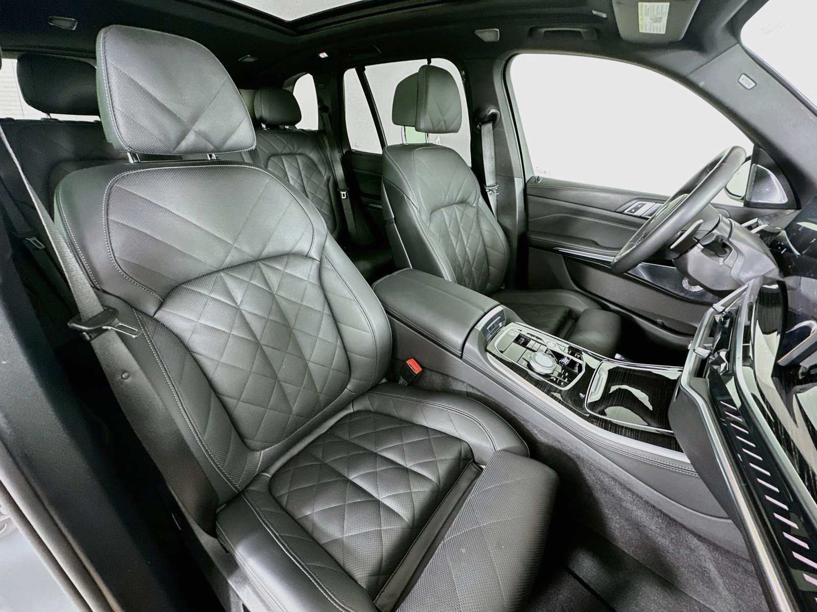 Used 2026 BMW X5 M60i w/ Executive Package AWD/4WD image 47