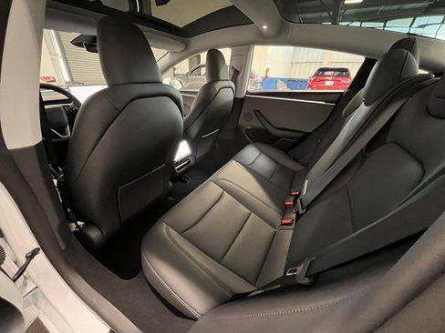 Used 2025 Tesla Model 3 Long Range image 15
