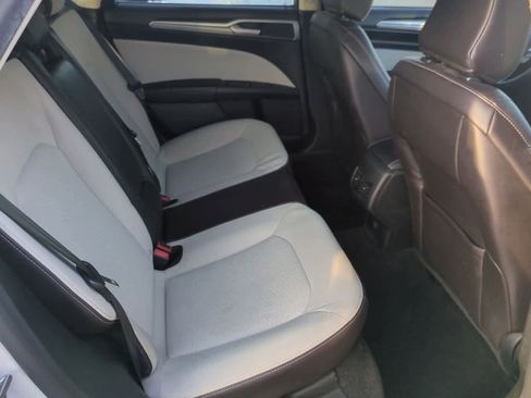 Used 2020 Ford Fusion SE w/ Equipment Group 151A image 20