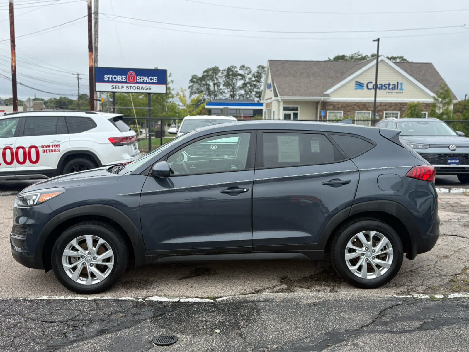 Used 2020 Hyundai Tucson SE w/ Winter Weather Package FWD image 4