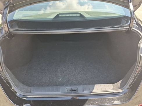 Used 2025 Nissan Sentra SV FWD image 28