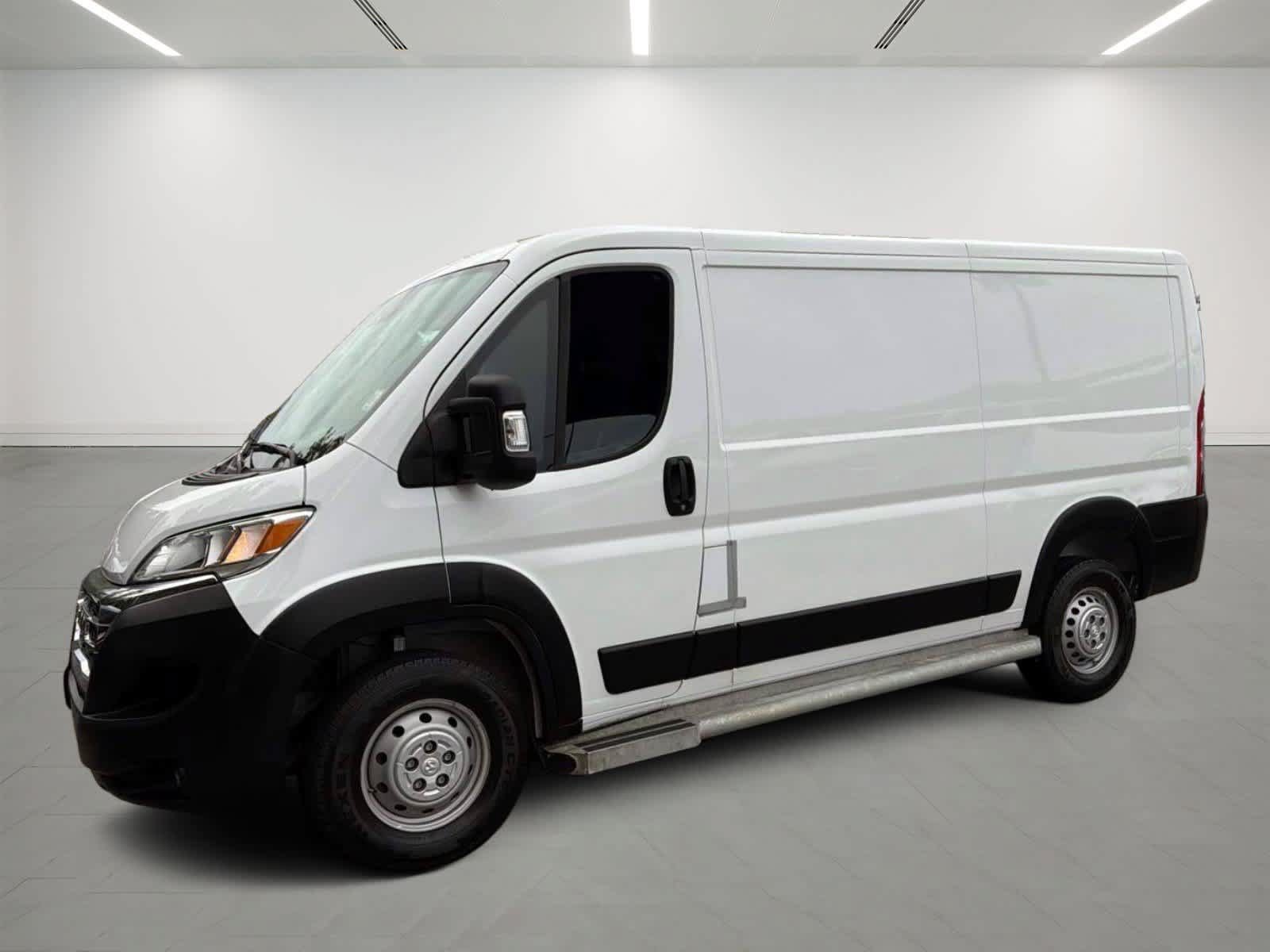 Used 2025 RAM ProMaster 2500 w/ U-Haul Equipment Group FWD image 1