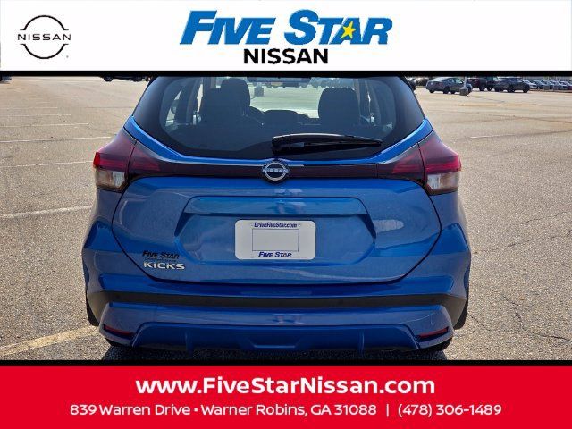 Used 2024 Nissan Kicks S FWD image 10