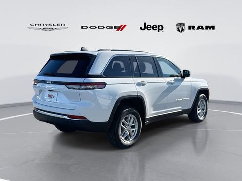 New 2025 Jeep Grand Cherokee Laredo X image 3