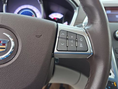 Used 2011 Cadillac SRX Luxury image 20