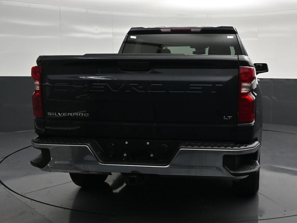Used 2024 Chevrolet Silverado 1500 LT RWD image 2