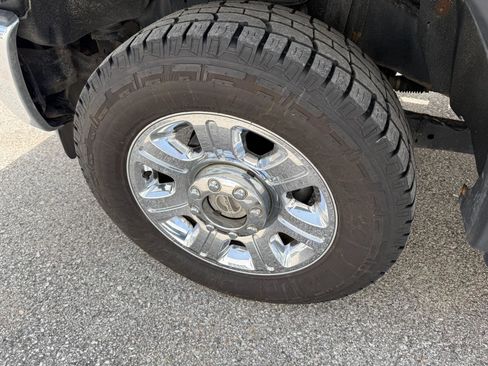 Used 2012 Ford F250 Lariat w/ Chrome Pkg image 20