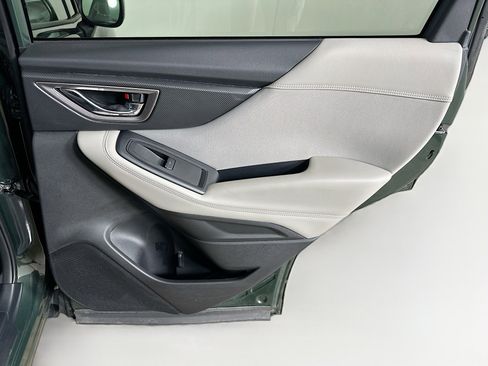 Used 2024 Subaru Forester Premium image 30