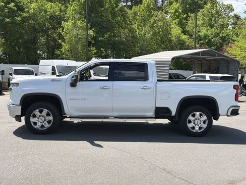 Used 2021 Chevrolet Silverado 2500 LTZ w/ LTZ Convenience Package image 10