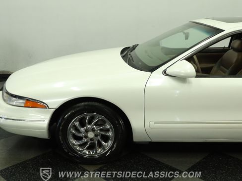 Used 1993 Lincoln Mark VIII RWD image 23