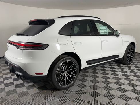New 2026 Porsche Macan S image 7