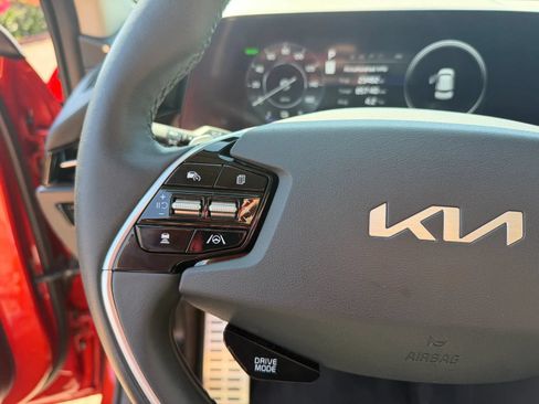 Used 2023 Kia Niro Wave FWD image 15