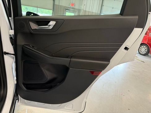 Used 2024 Ford Escape Active w/ Tech Pack #2 AWD/4WD image 28