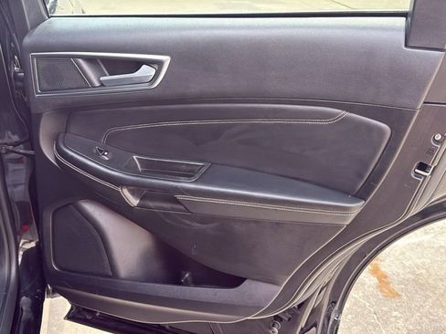 Used 2024 Ford Edge Titanium AWD/4WD image 29