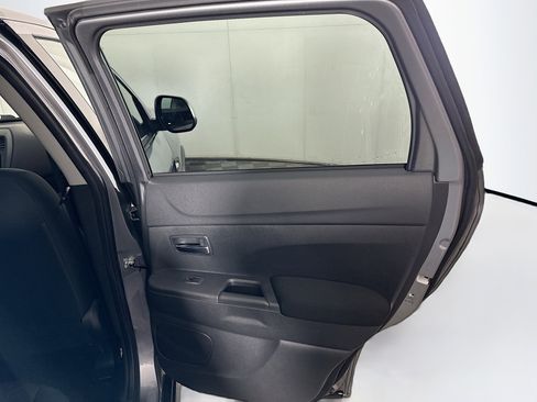 Used 2024 Mitsubishi Outlander Sport ES image 27