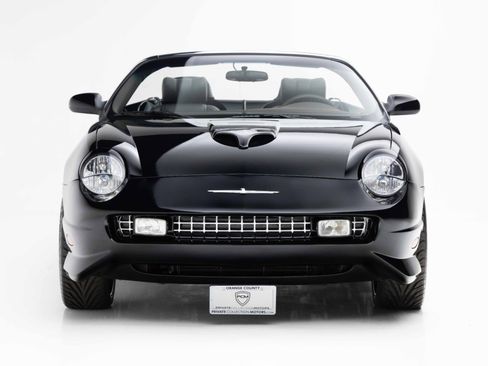 Used 2002 Ford Thunderbird RWD image 5