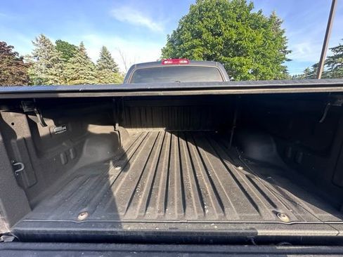 Used 2019 Toyota Tundra Platinum AWD/4WD image 10
