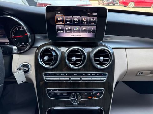 Used 2018 Mercedes-Benz C 300 Sedan image 15