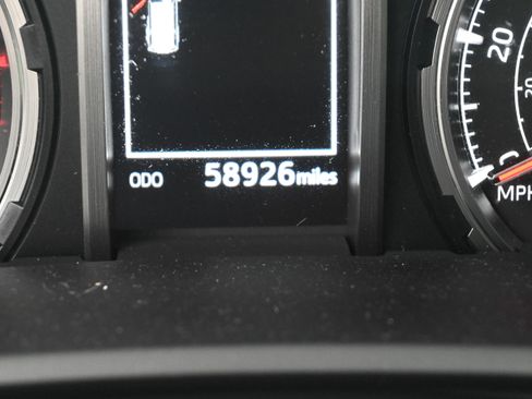 Used 2022 Toyota 4Runner Limited image 16